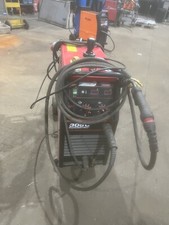 LINCOLN POWERTEC 305C COMPACT MIG WELDER