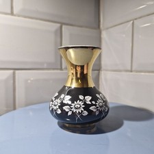 Prinknash Pottery Bud/Posy Vase decorated with flowers & 24k gold in VGC (3461)