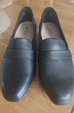 Clarks Women's Flat Shoes