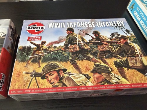 Airfix scale ww11 - 1,