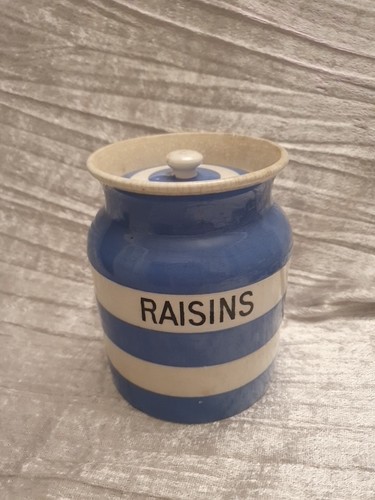Green cornishware raisins - t,