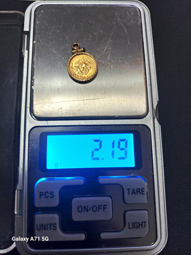 21k yellow gold round - , coin