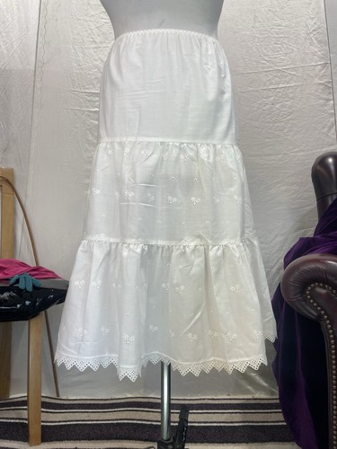 Vintage zarina white - zarina, tiered
