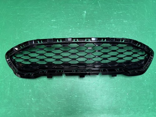 Ford fiesta mk8 - front, grill