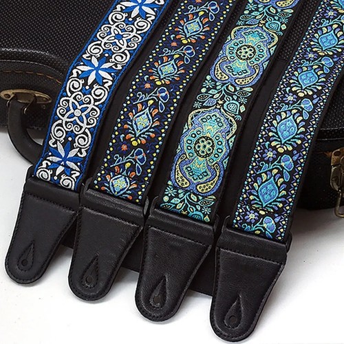 Embroidered print guitar - print,
