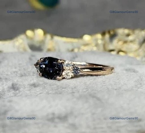 Natural blue sapphire - 3.24,