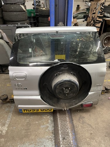 Toyota rav4 mk2 2005 boot - rav4,