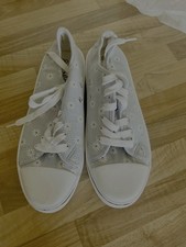 Cute Ladies Daisy Pumps / shoes Brand New With Dust bag - 9 ( 8)