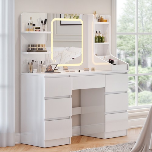 Dressing table with colors - with,