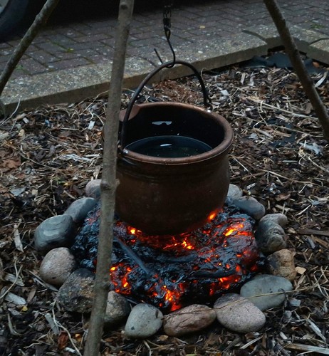 Light fire pit for - light-up,