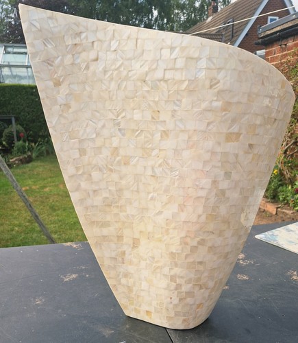 Large vtg mother pearl - mother, of