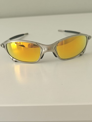 Rare third generation oakley - rare,