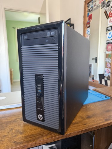Budget gaming pro desk - gaming,