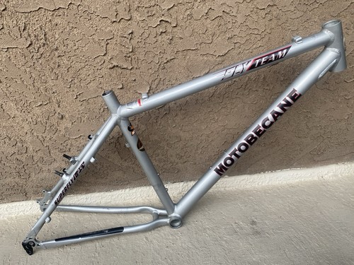 Medium gray motobecane - medium, fly