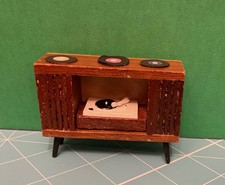 Dollhouse Lundby 1/16 stereo and records.