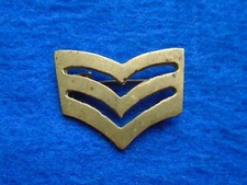 BRITISH INDIAN ARMY SERGEANTS CAST BRASS RANK BADGE + PIN