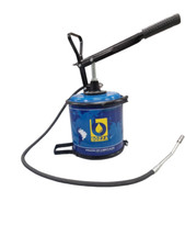 Manual grease pump 7kg max - grease,