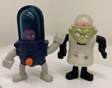 Mcds set of 2 03’ Happy Meal