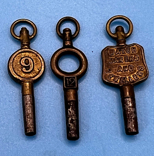 Vintage pocket watch - 3x, keys