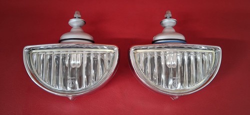 Pair crescent fog lights - crescent,