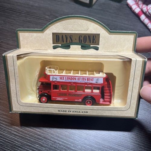 Lledo car bus 1932 aec - bus,,