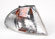 BMW Genuine Front Right Driver Side White Turn Indicator Fits E46 63136902770