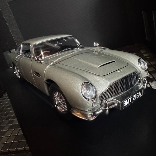 Autoart diecast 007 aston - autoart, 1/18