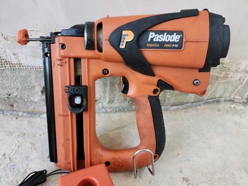 Paslode second fix nail gun