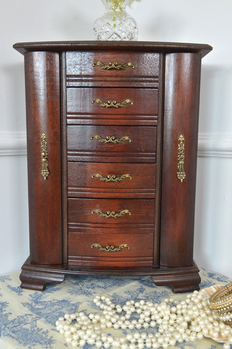 Vintage wooden jewellery - vintage, box