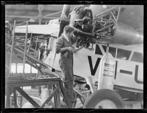 Engineer working propeller - working, on
