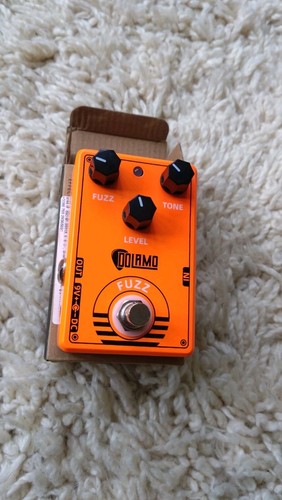 Dolamo fuzz pedal - dolamo,
