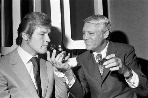 Roger moore cary grant - moore, sample