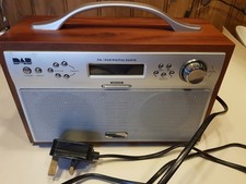 Technika FM /DAB Digital Radio