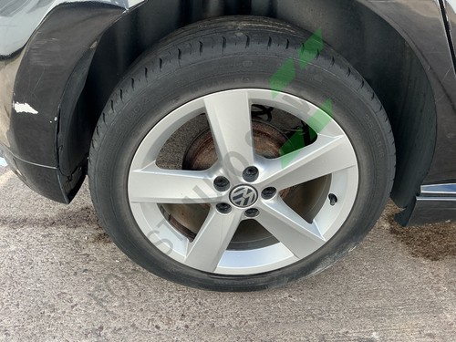 2014 volkswagen polo alloy - volkswagen,