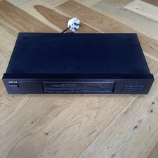 AKAI AT-26 AM/FM Quartz Tuner