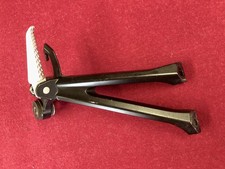 SUZUKI GSXR 600 750 REAR FOOT REST EXHAUST HANGER O/S PEG RIGHT HAND 2011 - 2016