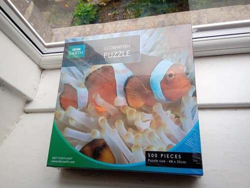 Bbc earth clownfish 1000 piece - bbc,