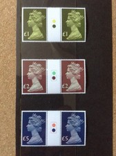 High Value Machin Traffic Light Gutter Pairs - 1977 MNH. Sg.1026/1028 £1, £2, £5