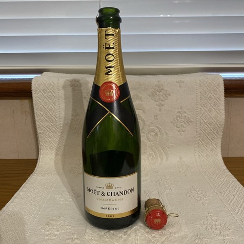 Empty moet chandon 750ml - empty,