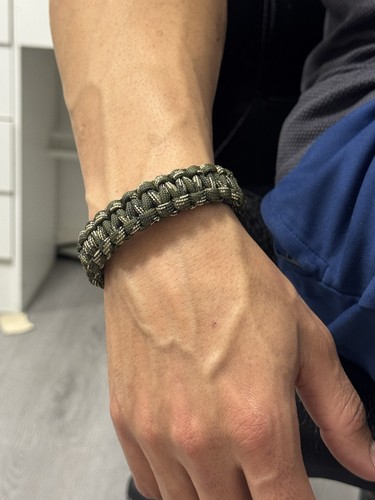 550 paracord survival bracelet - paracord,