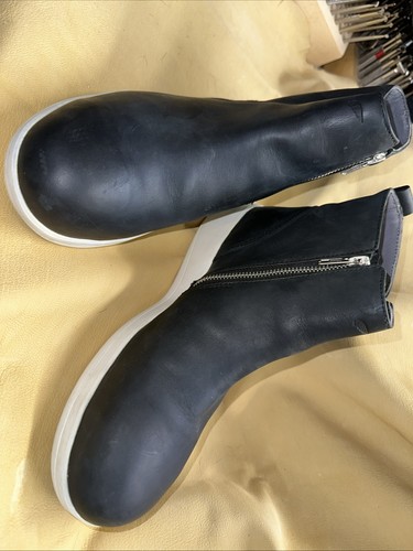 Red wing safety toe - wing,