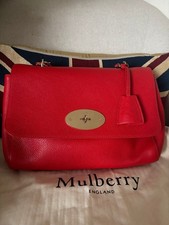 Mulberry Red Medium Lily Hold