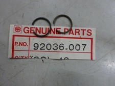 KAWASAKI NOS PISTON PIN CIRCLIPS (2) MT1 KV75 AR50 AR80 G3 G4 G5 GA KD80 