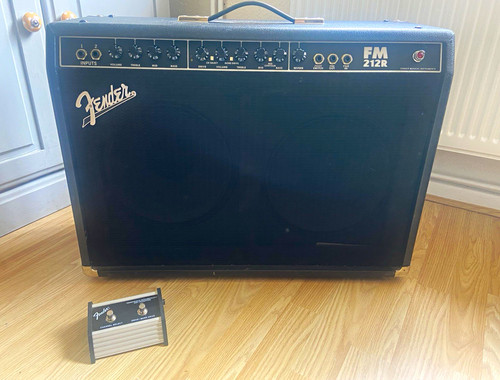 Fender 212r 100w - fm,