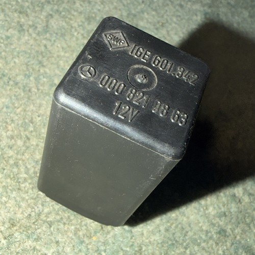 Mercedes wiper relay - mercedes,