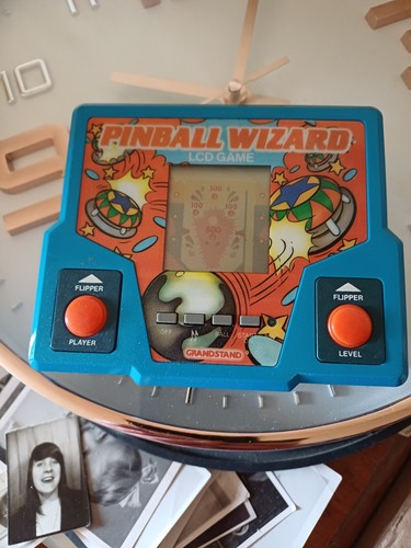 Pinball wizard handheld - pinball,