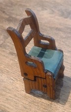 VINTAGE DOLLS HOUSE FURNITURE