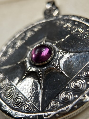 Art nouveau pendant mirror - pendant,