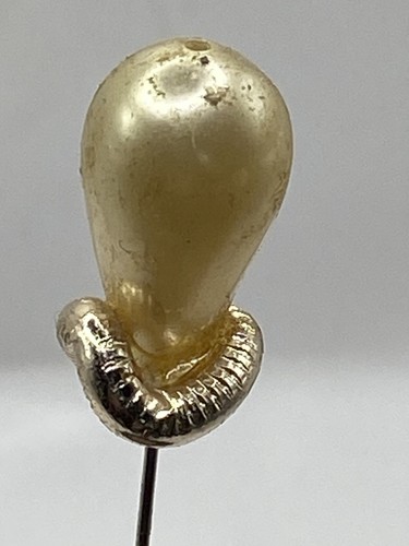 Antique vintage hat - , pin
