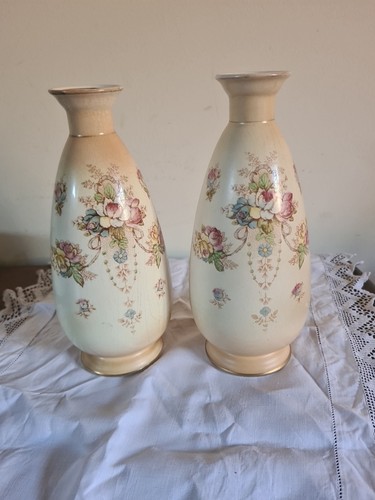 Pair crown devon - of,